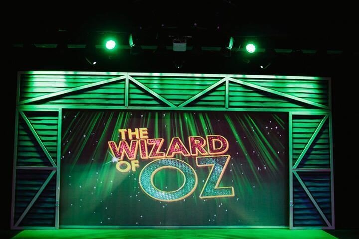 Wizard of OZ Logo loop.jpg